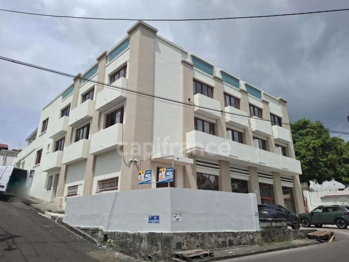 A louer - Local professionnel 60 m² - Fort-de-France -