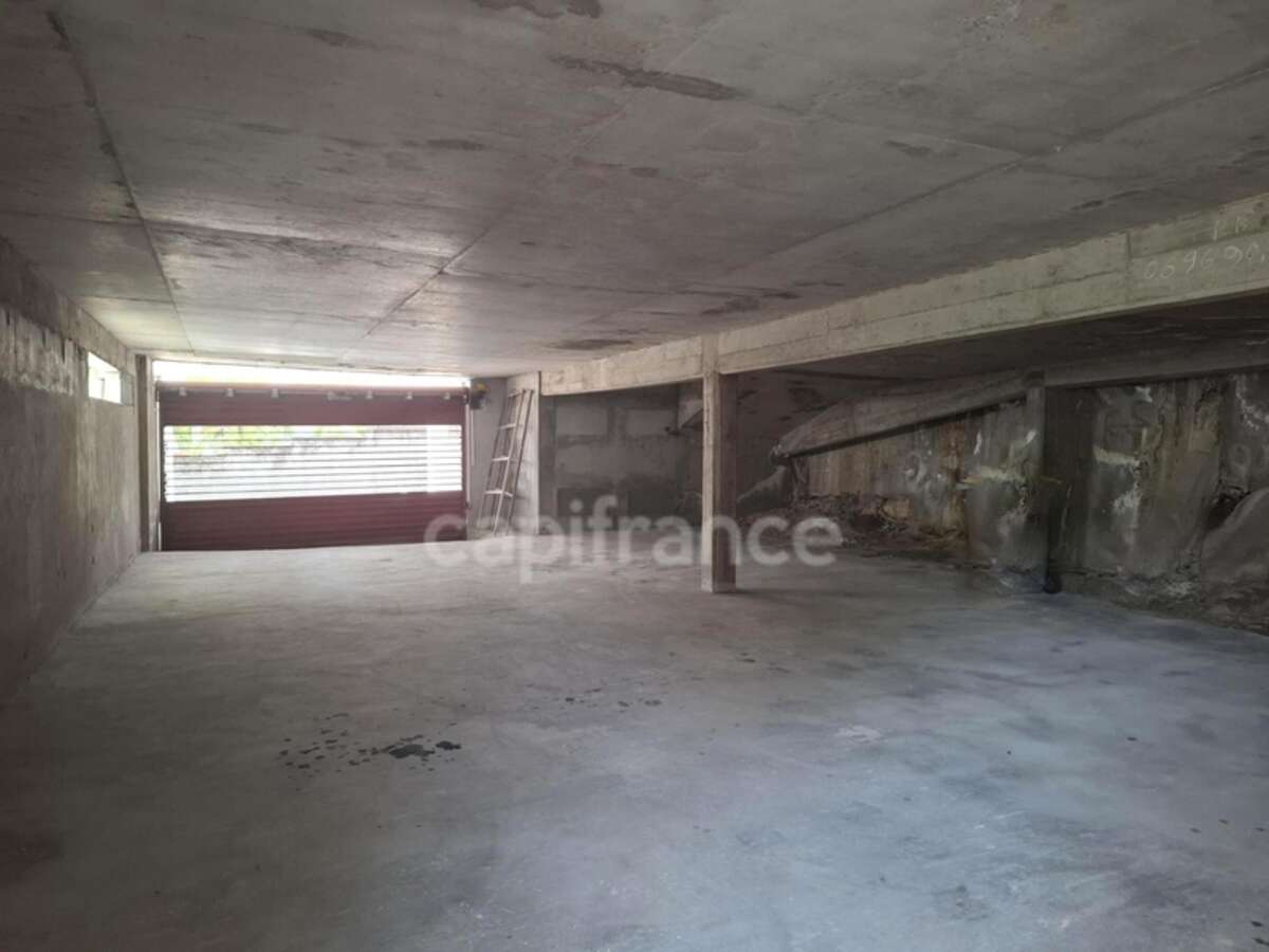 A louer - Local professionnel 60 m² - Fort-de-France -